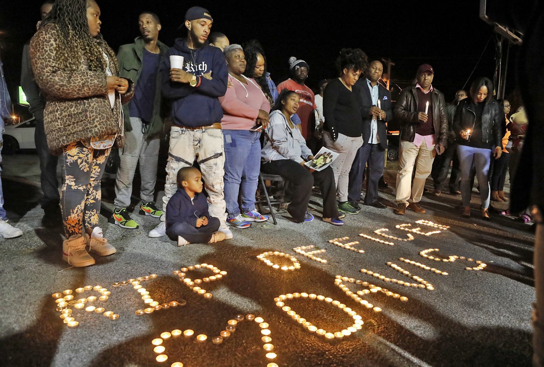 Vigil held for Washington Park auxiliary officer - 'a good man'